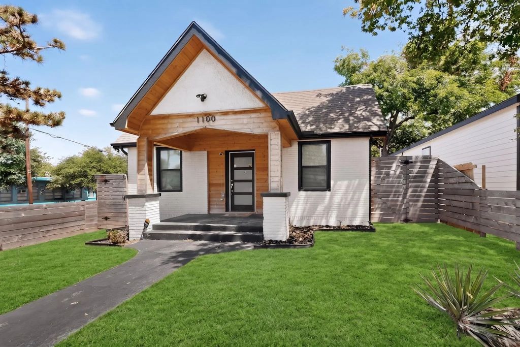 1100 S Brighton Avenue, Dallas