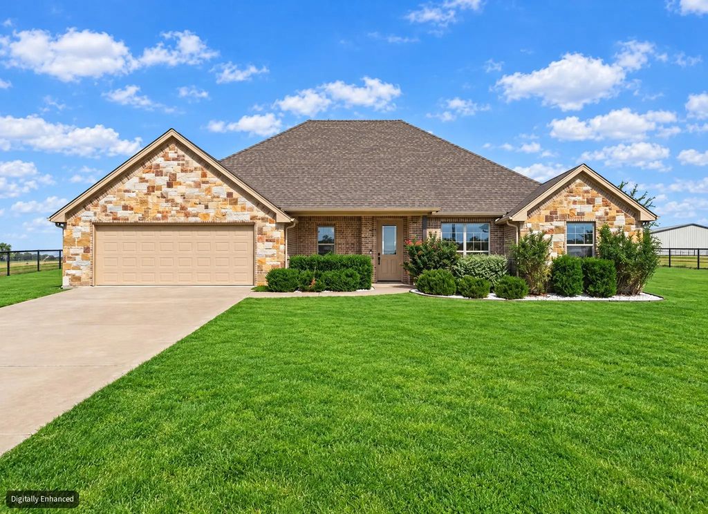 8600 County Road 1229, Godley