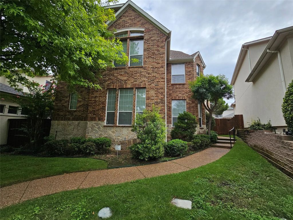 1009 Ricci Court, Irving