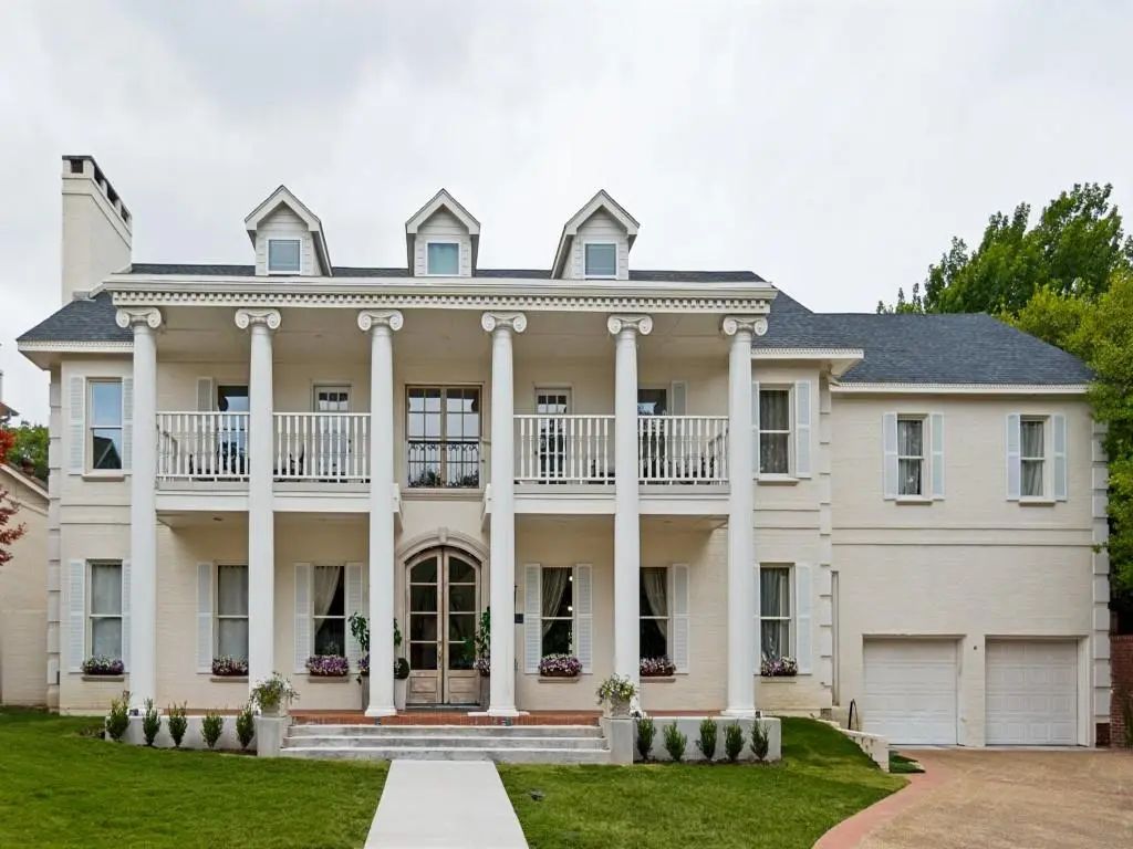 4 Kingsgate Court, Dallas