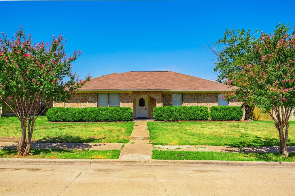 2517 Trenton Drive, Mesquite