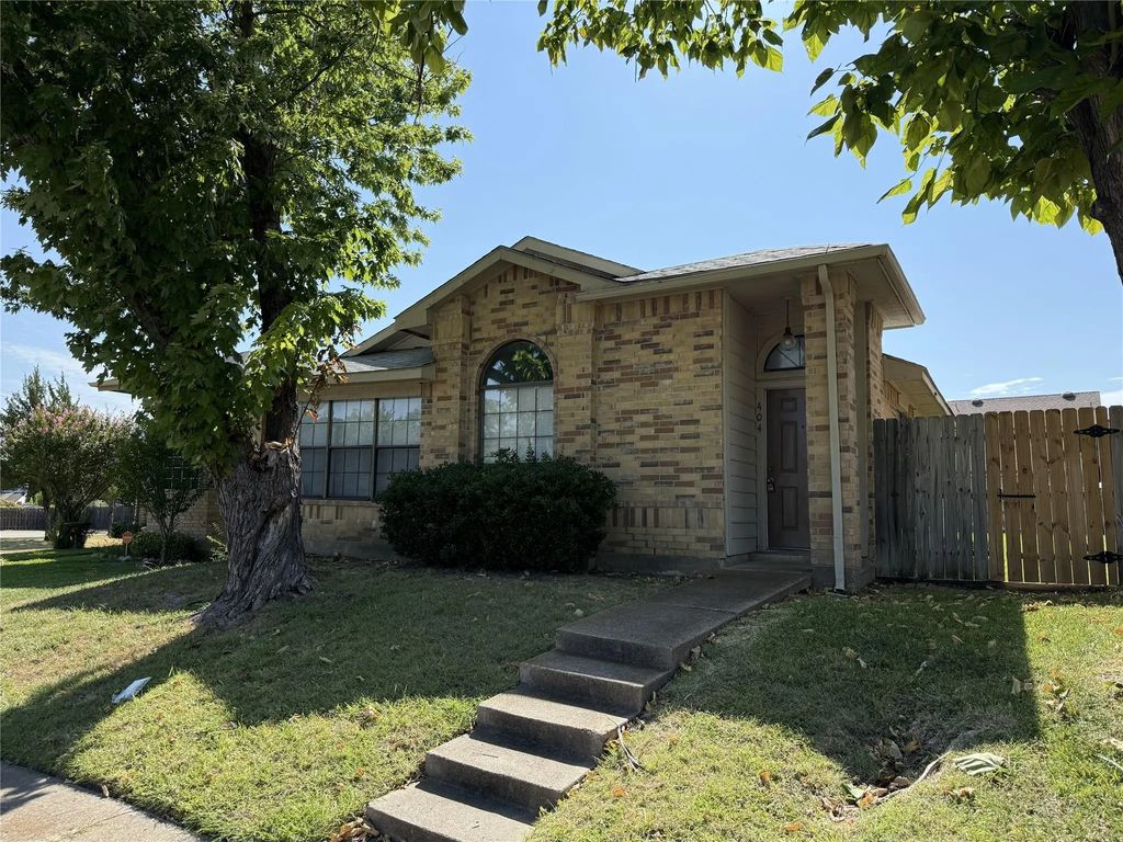 404 Seminary Ridge, Mesquite