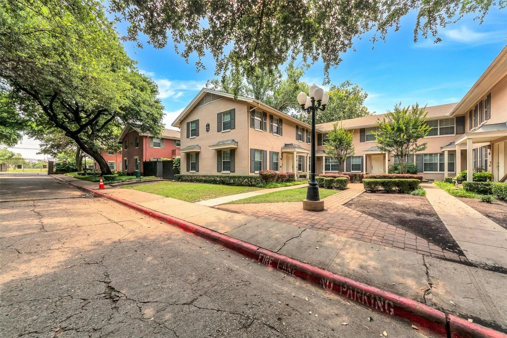 4721 Bradford Drive A, Dallas