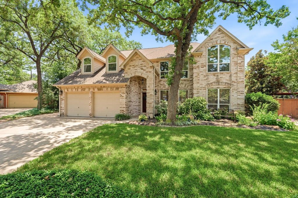 3906 Brookfield Drive, Arlington