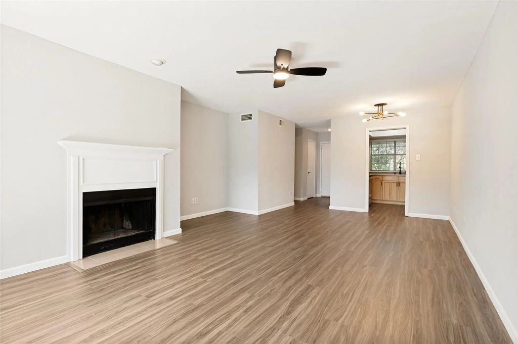 2535 Wedglea Drive 224, Dallas