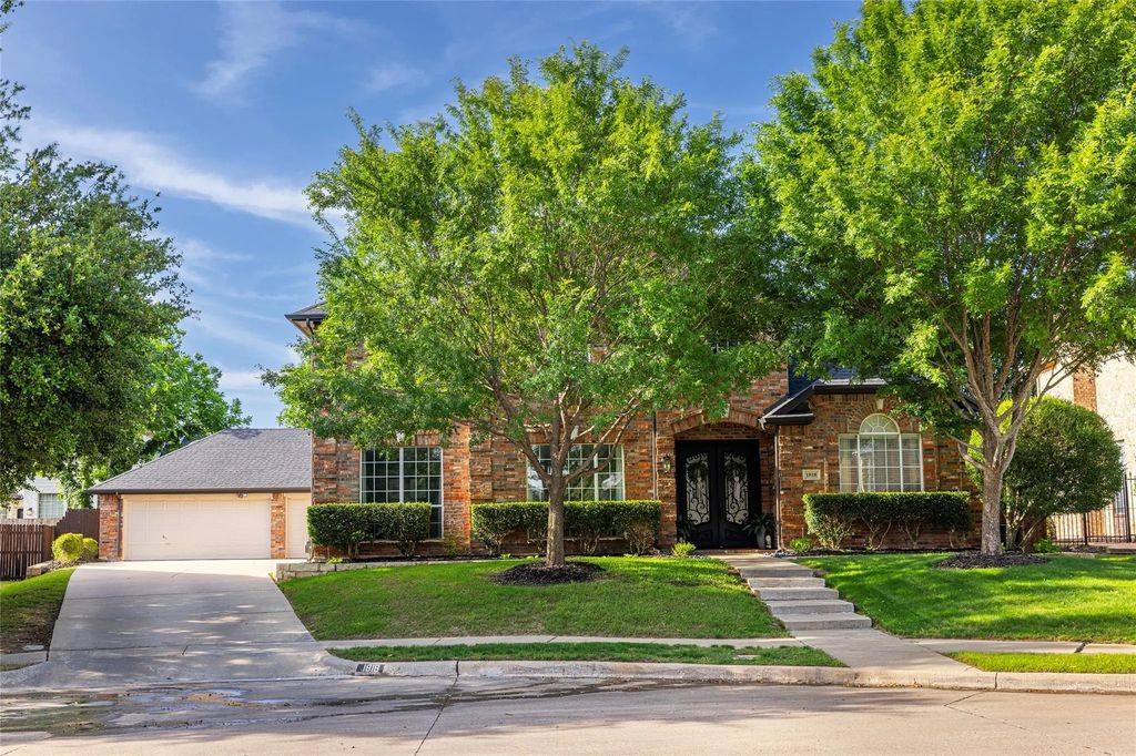 1818 Falcon Drive, Keller