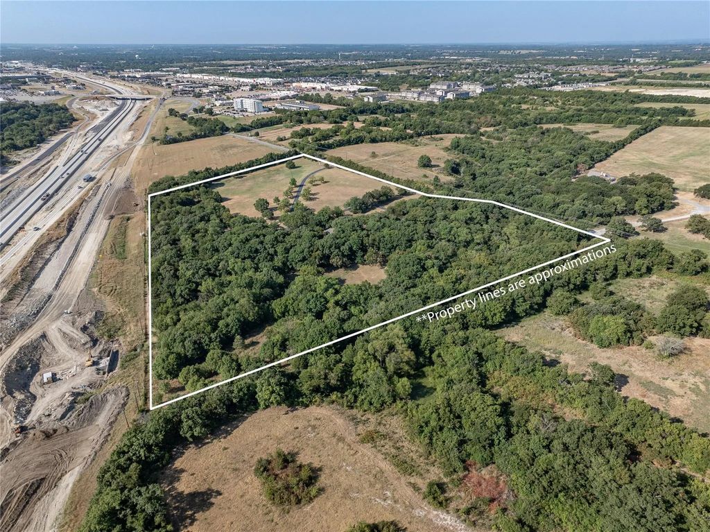 4381 N Loy Lake Road, Sherman