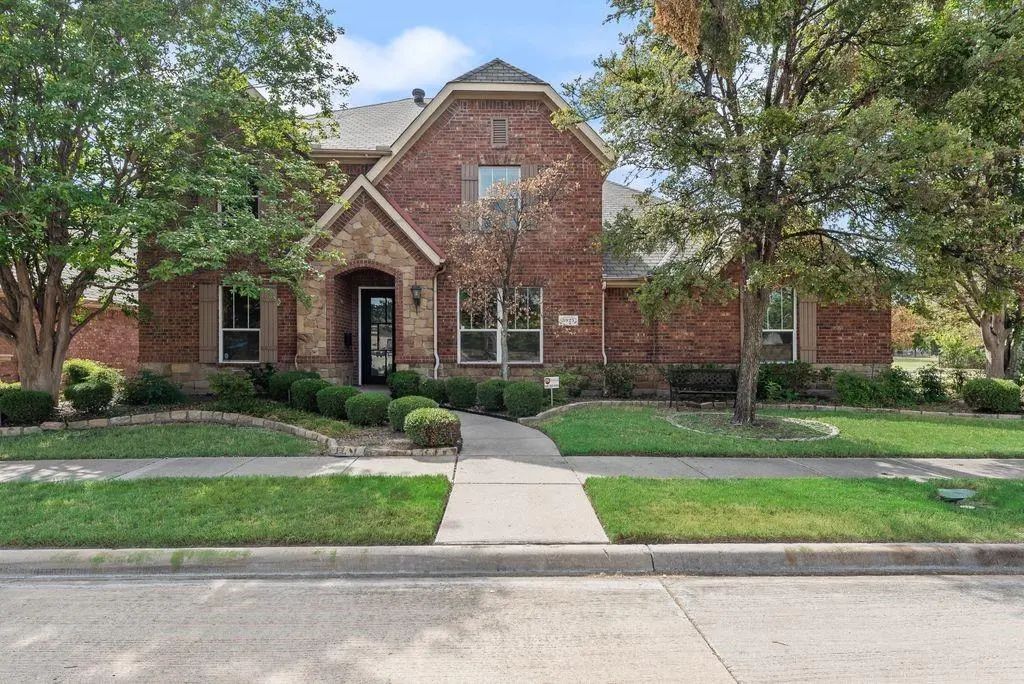 3925 Victory Drive, Frisco