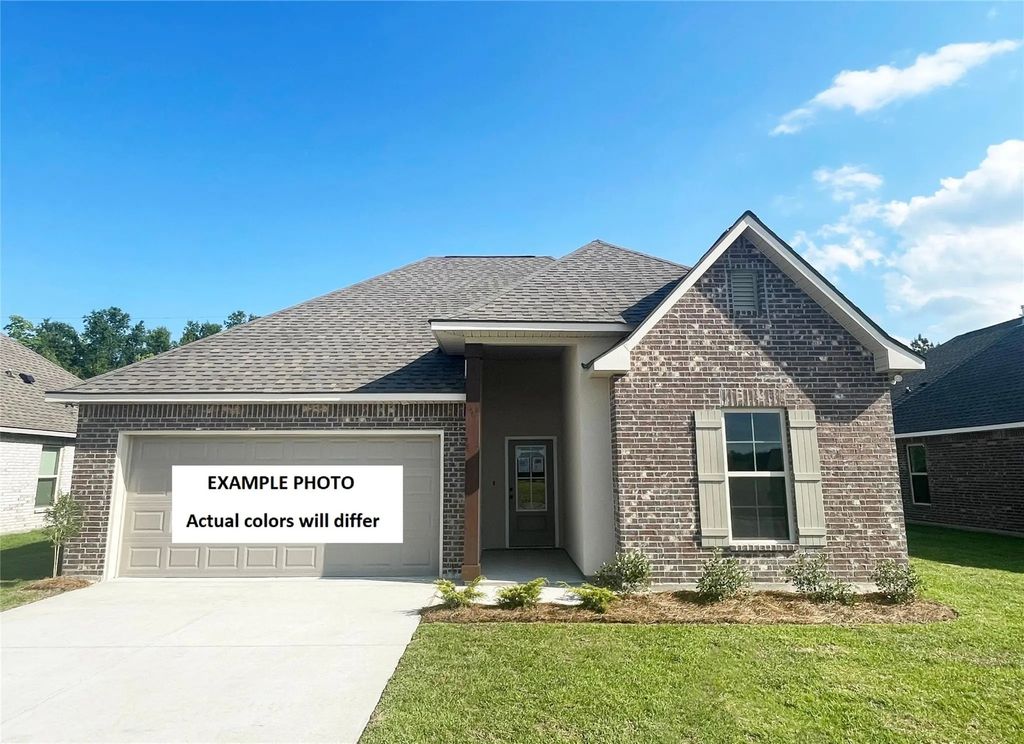 608 Chablis Lane, Haughton