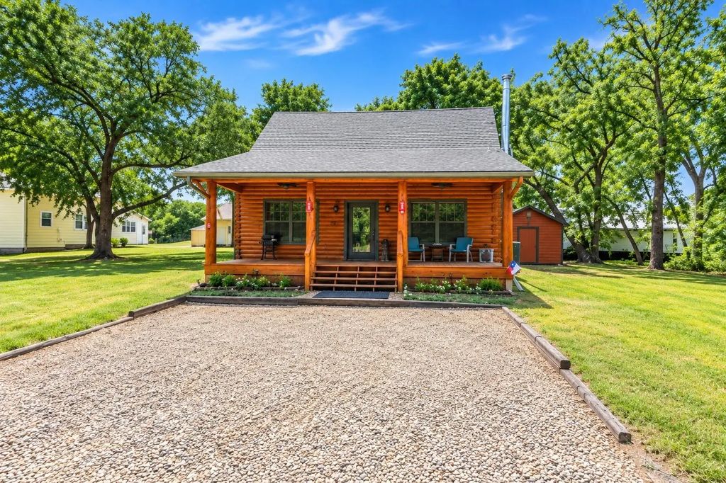 288 Clayton Drive, Pottsboro