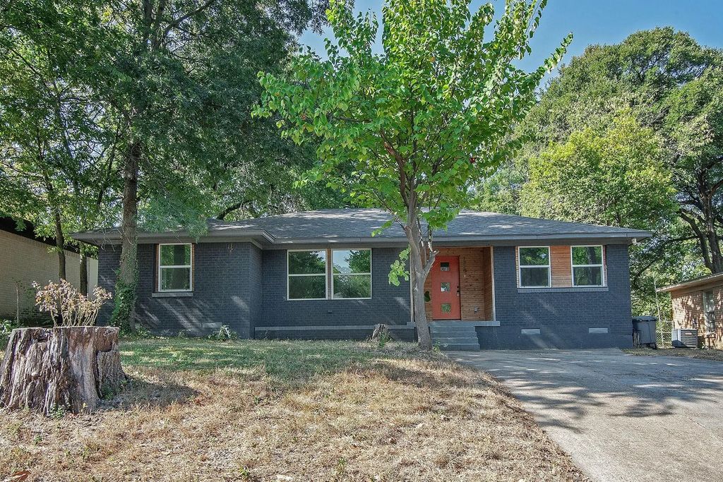 7326 Maringo Drive, Dallas