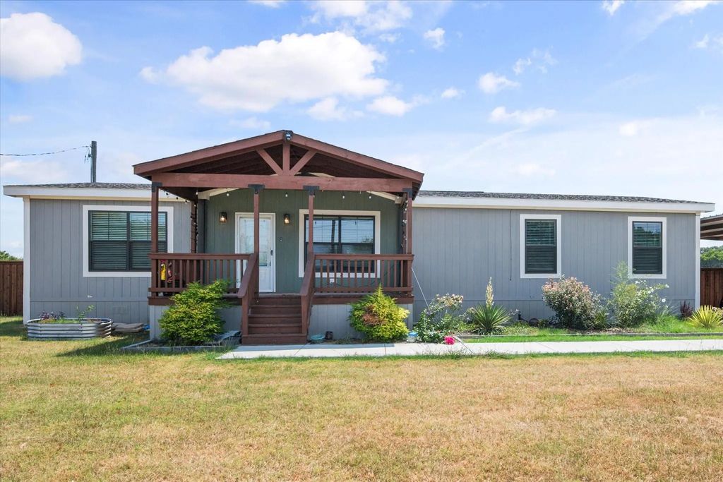 1708 County Road 706, Joshua