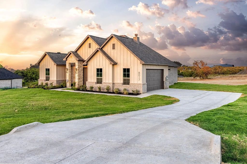 8017 Ranch View Place, Springtown