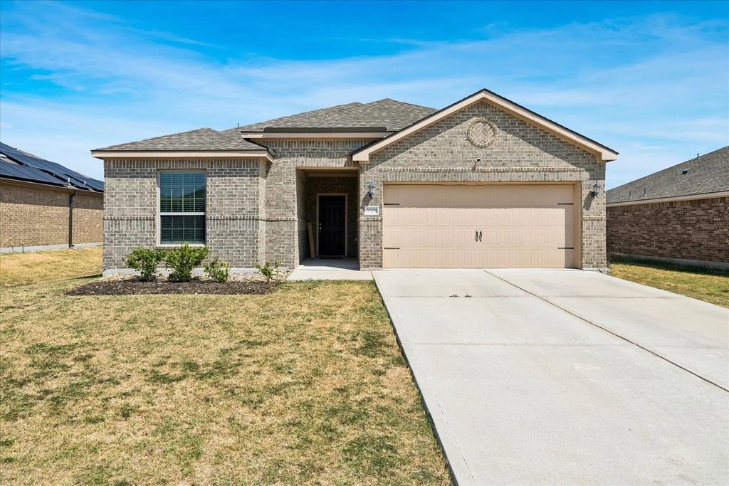 3008 Watercrest Drive, Sanger
