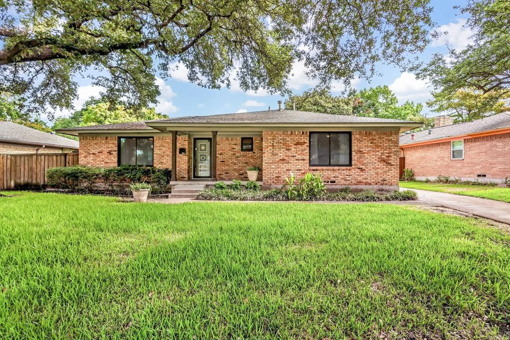 2510 Pinebluff Drive, Dallas