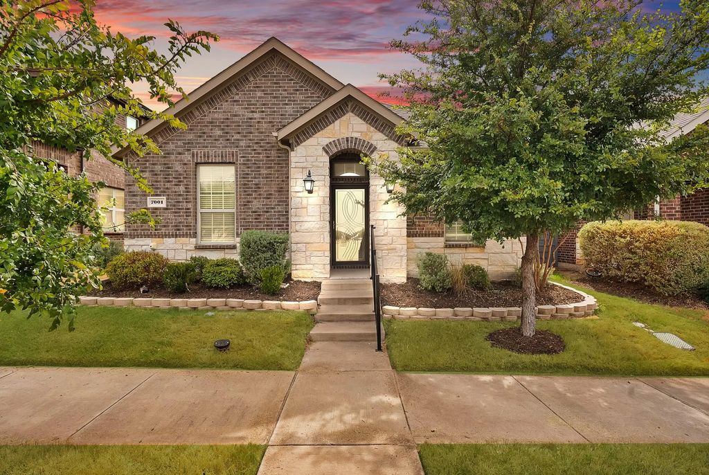 7001 Dandelion Drive, Little Elm