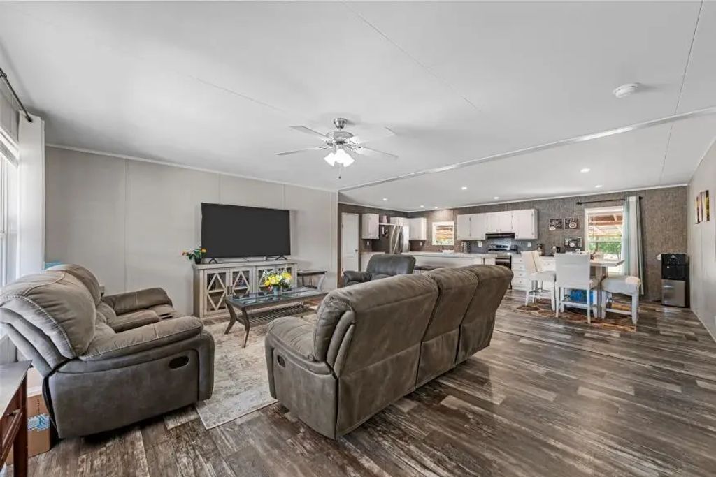 222 Kennedy Lane, Eddy