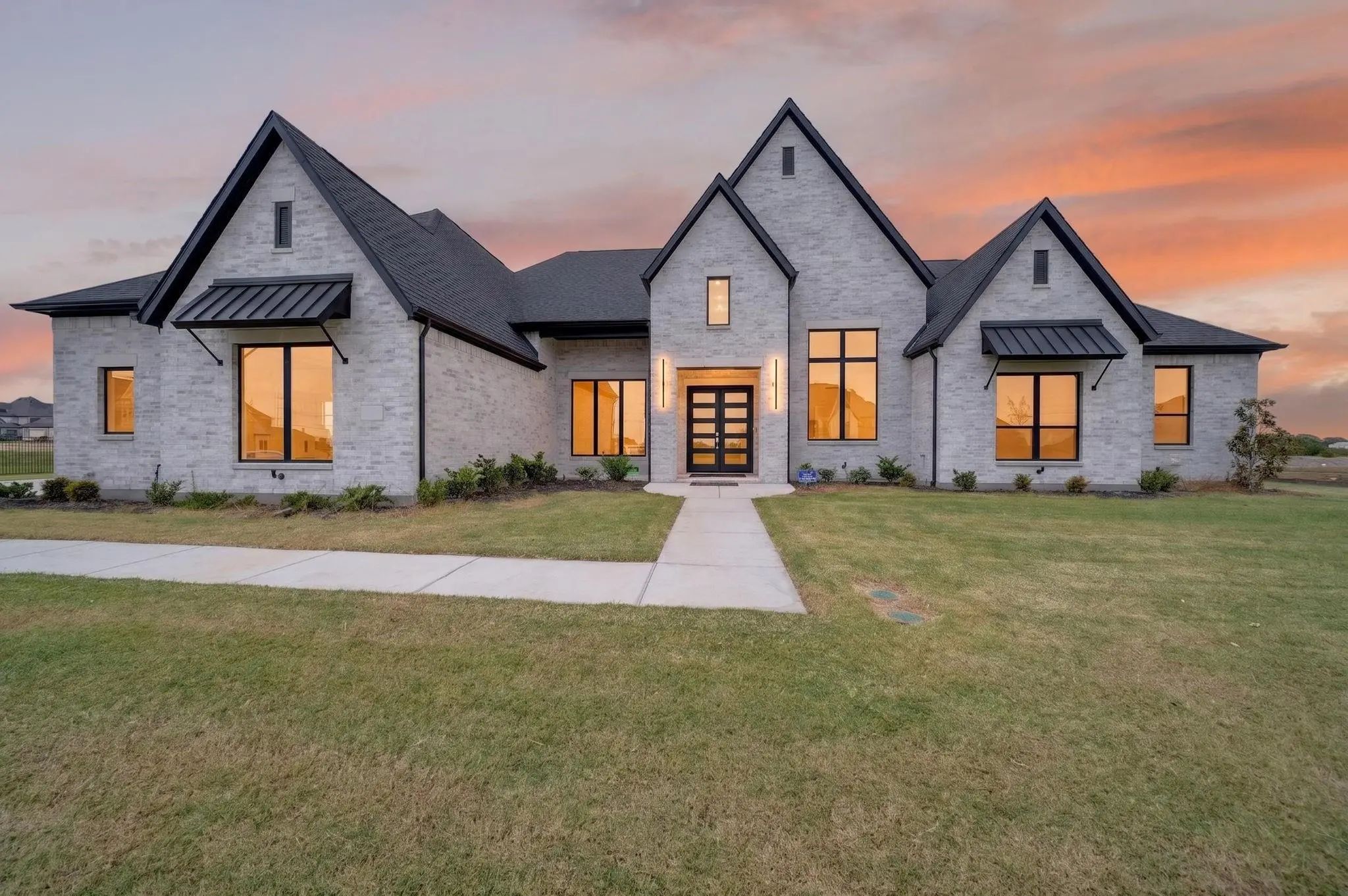 Photo of Listing #21369650