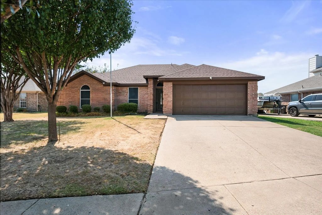 8031 Blue Duck Trail, Arlington