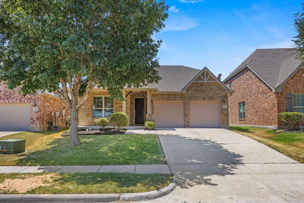 1307 Hidden Valley Drive, Wylie
