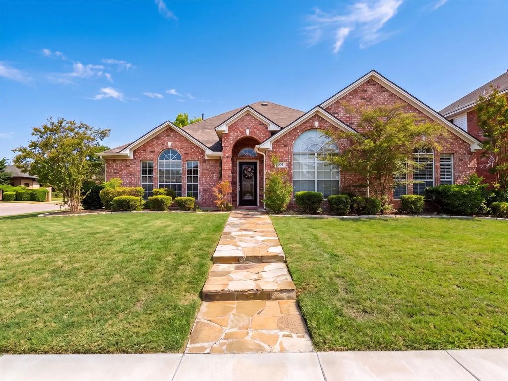 1605 Pleasant Run, Keller