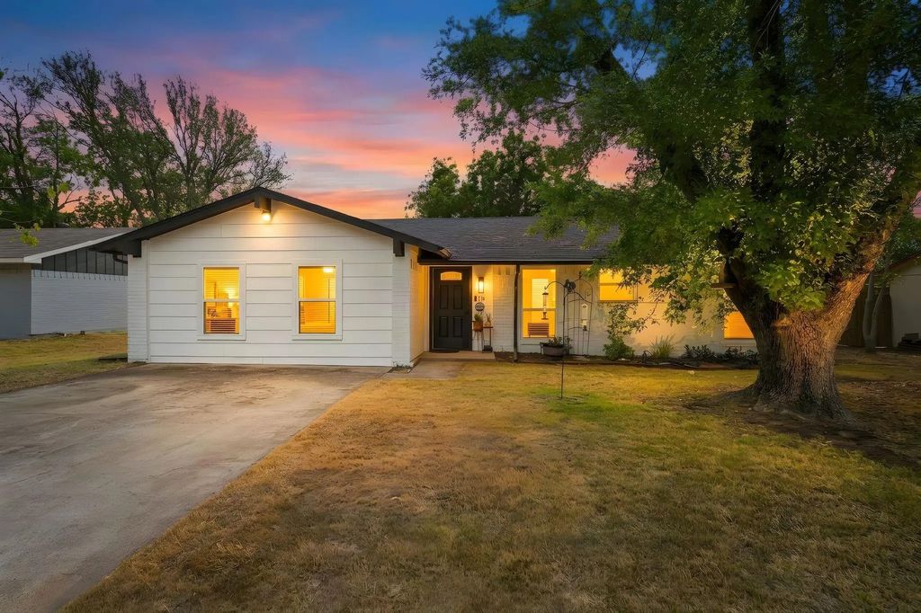 310 Bellaire Drive, Denton