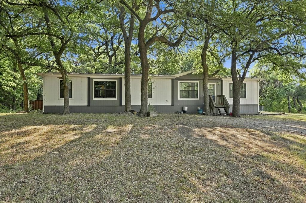 274 N Washburn Road, Bells