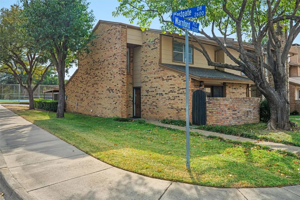 2014 Warnford Place, Arlington