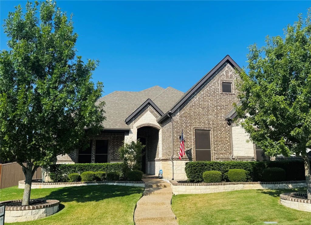 805 Lazy Brooke Drive, Rockwall