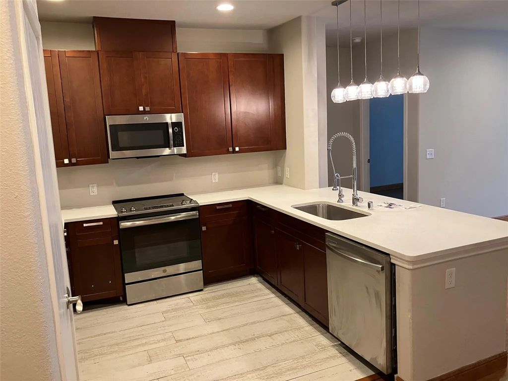 1220 W Trinity Mills Road 5009, Carrollton