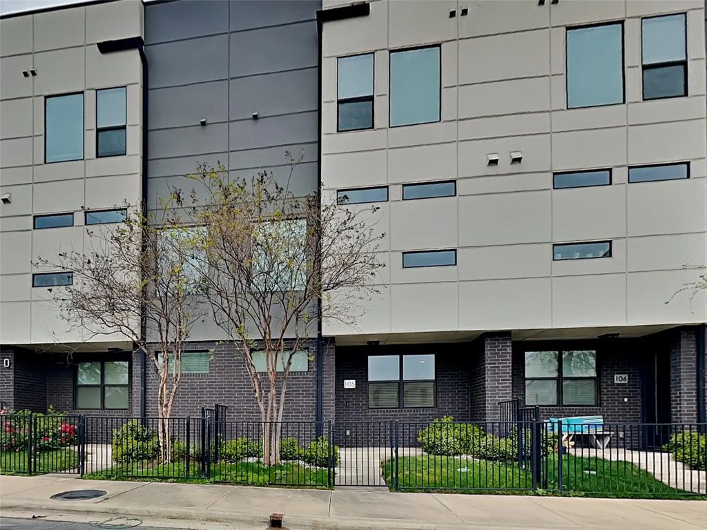 1625 Hickory Street 105, Dallas
