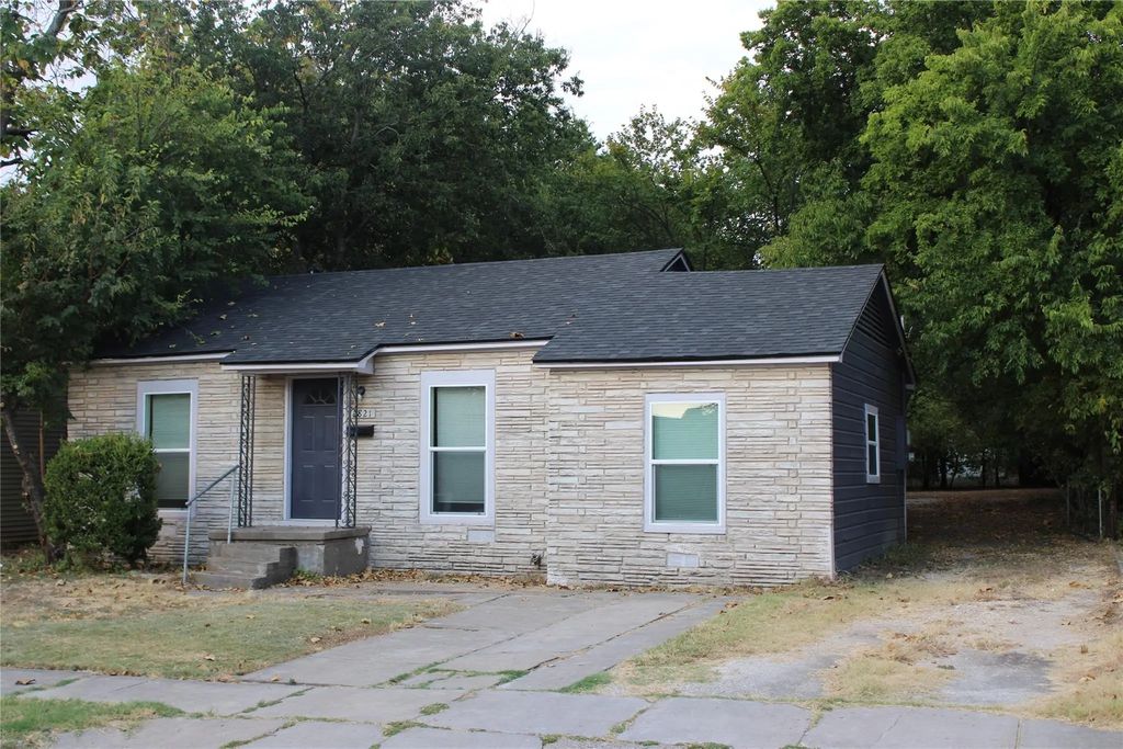 1821 Bell Street, Waco