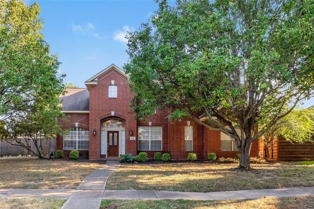 2106 Hillside Drive, Rowlett