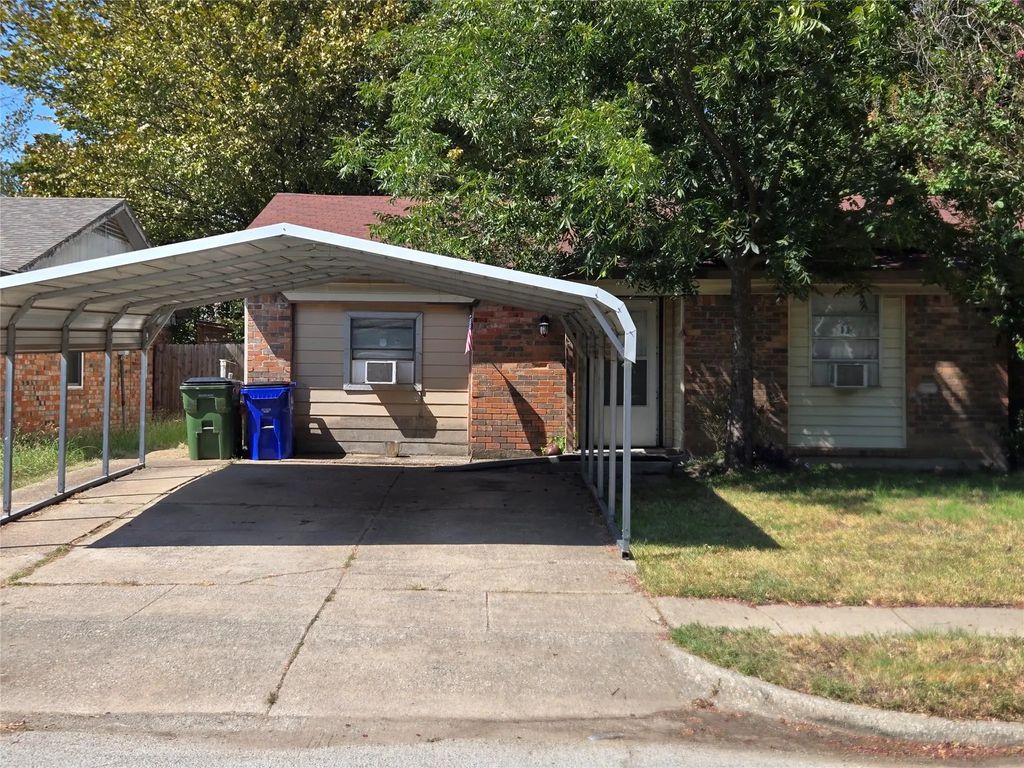 12207 Baron Drive, Balch Springs
