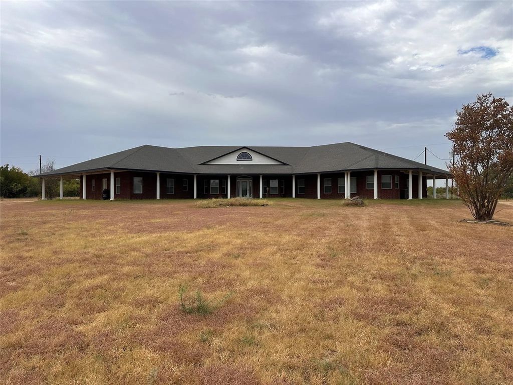 383 Lcr 476, Mexia