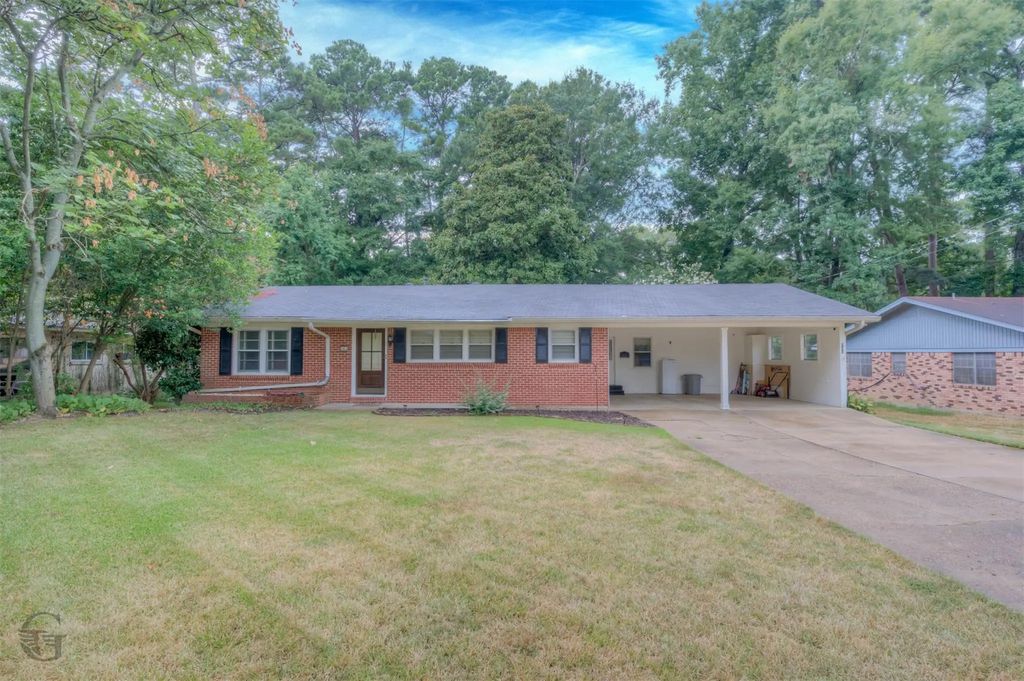 803 Drew Lane, Minden