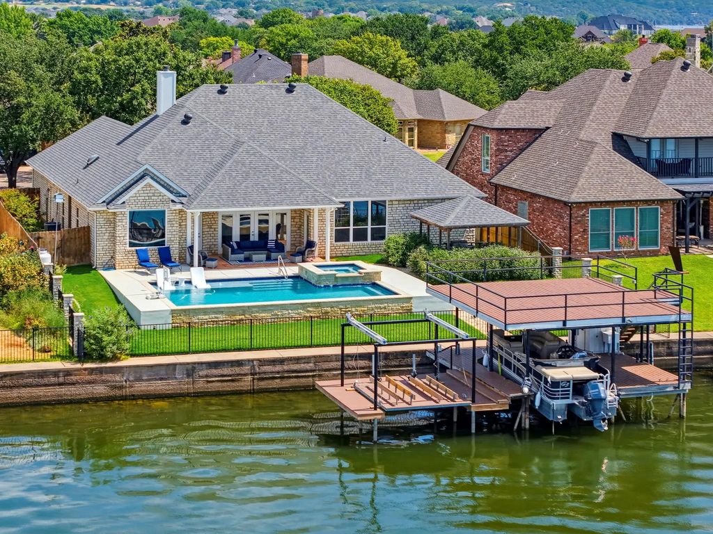 2326 River Road, Granbury