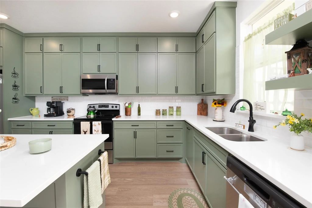 209 Lanai Drive, Runaway Bay