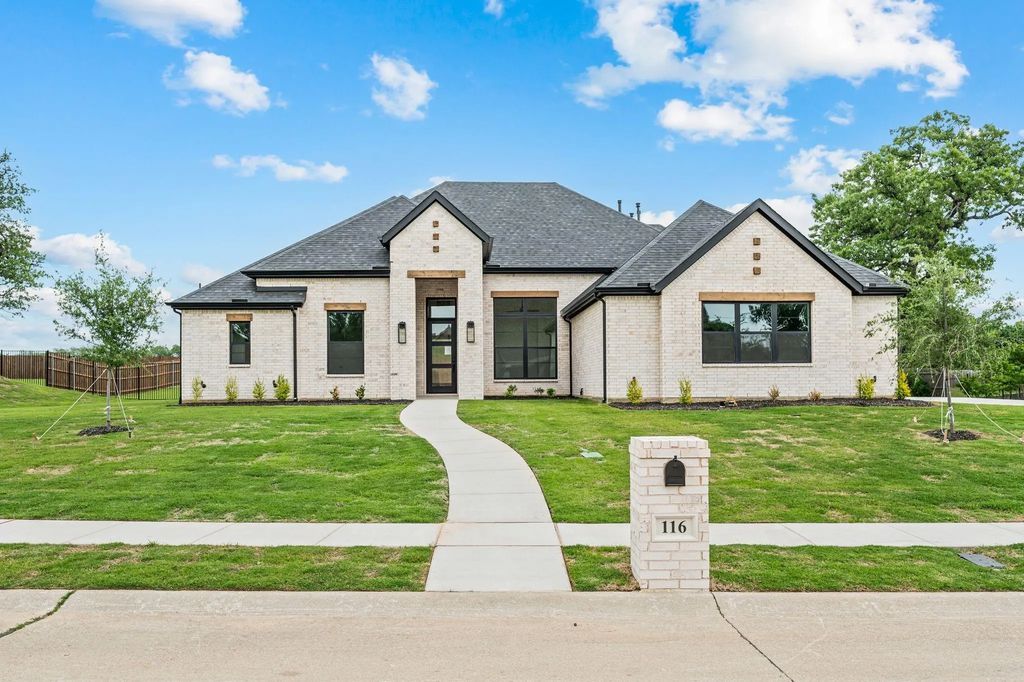 116 Oak Grove Lane, Boyd