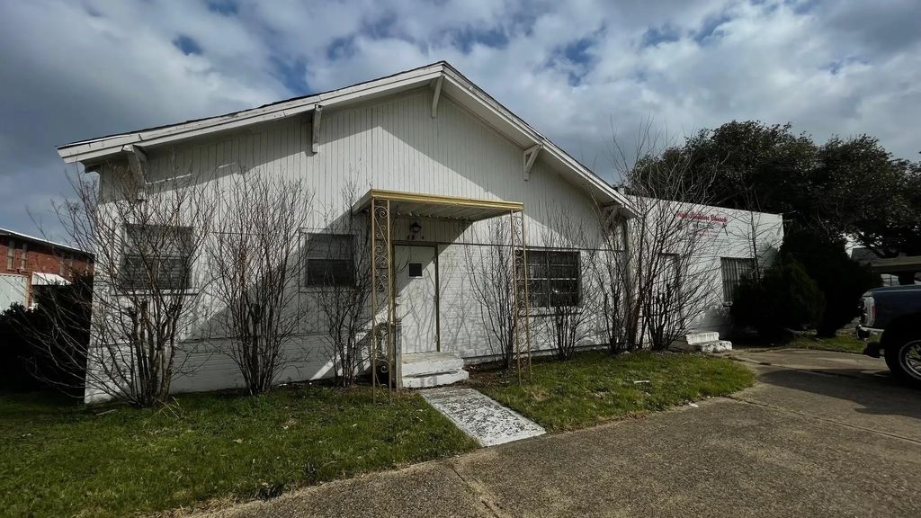 3304 S Polk Street, Dallas