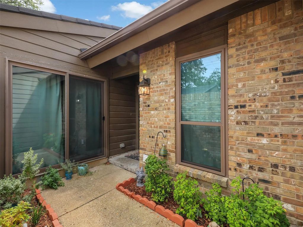 2204 W Park Boulevard 2803, Plano