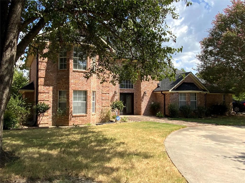 2020 Arbor Bend Street, Bonham