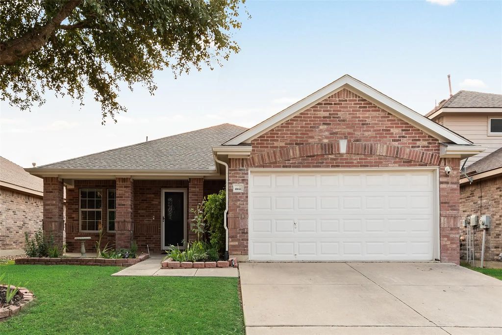 15641 Wheelhorse Trail, Fort Worth