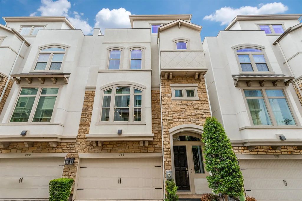 746 Spanish Oaks Place, Dallas