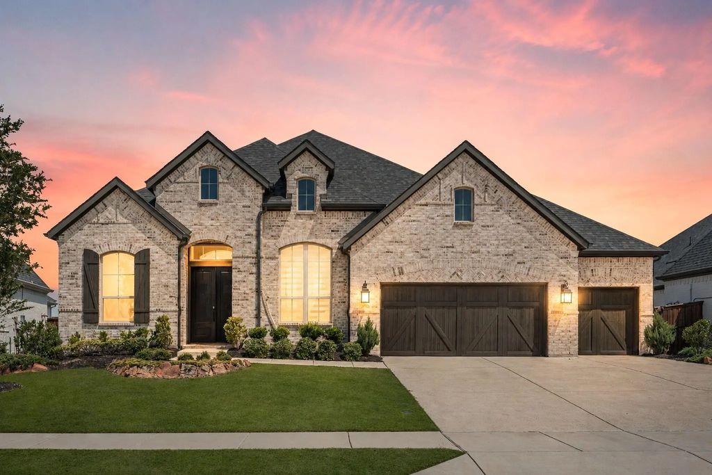 2521 Warwick Drive, Celina