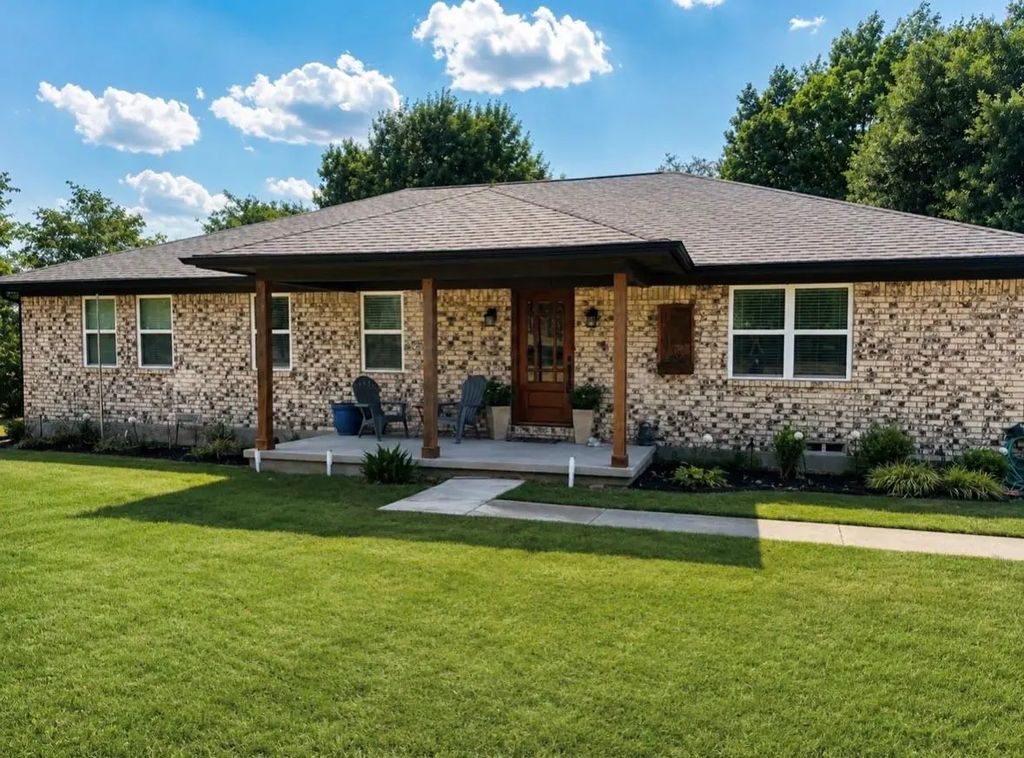 1731 N Mockingbird Lane, Midlothian