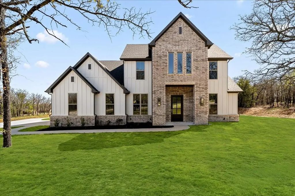 131 Spring Valley Road, Paradise