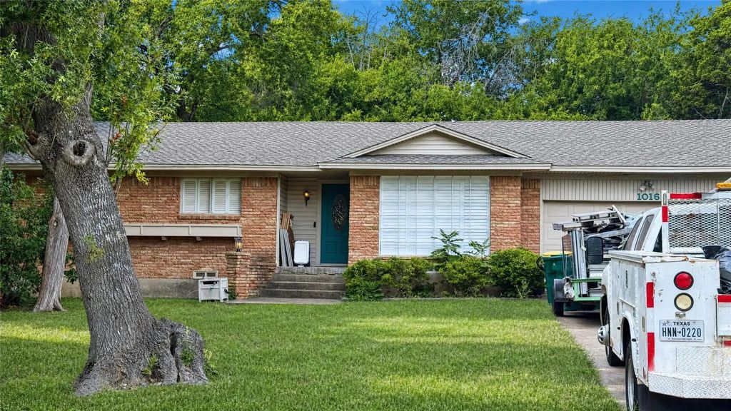 1016 Tower Drive, Cedar Hill