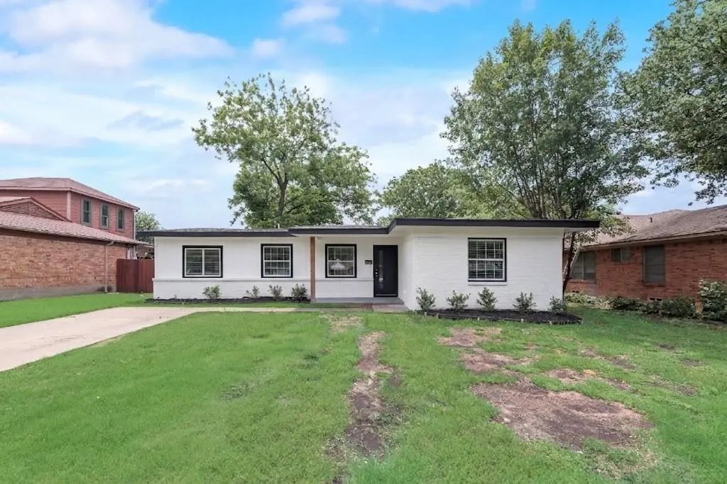 10166 San Lorenzo, Dallas