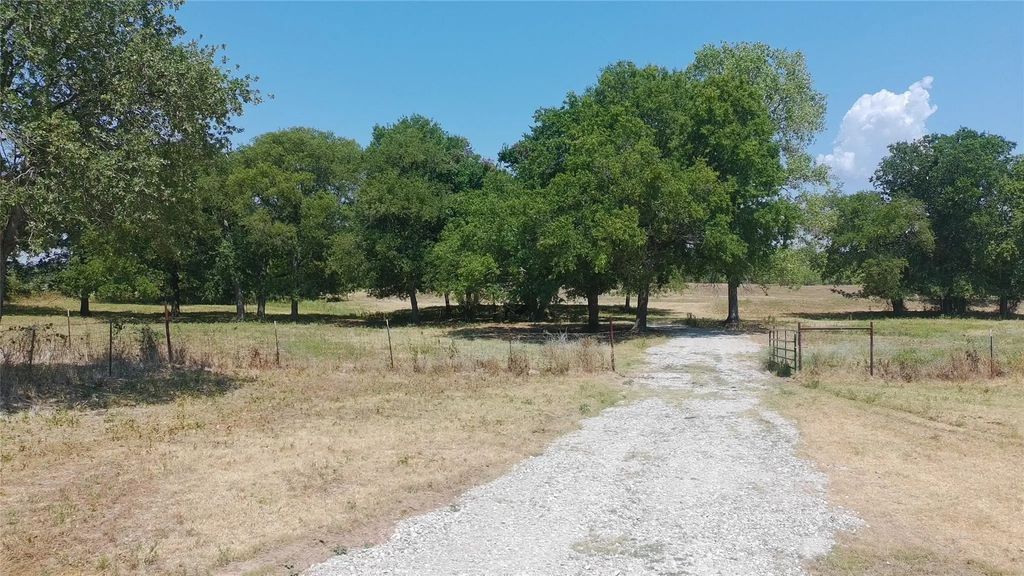 630 Harmony Road, Weatherford
